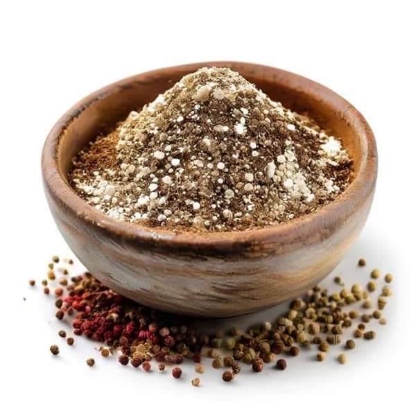 Ajwain intero e macinato in ciotola di ceramica, 8K HD
