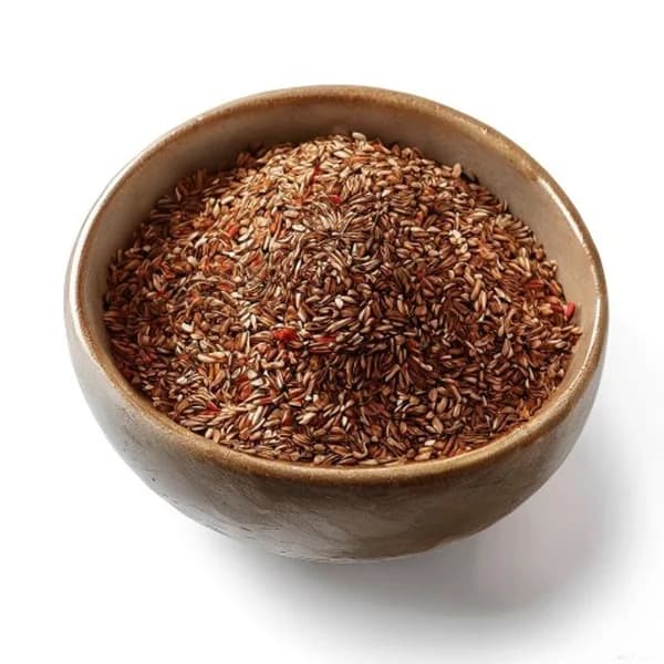 Professional Ecommerce Product Image Of Poppy Seed Whole And Powder Form In Bowl